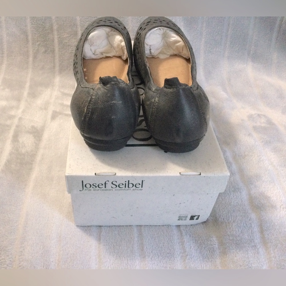 Josef Seibel Pippa 29 Black Nesty Oil Leather Ballerina Flats Size 6 to 6.5 US - Picture 3 of 8